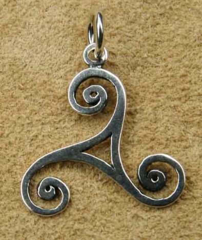 Pandantiv argint Triskelion 3.5cm